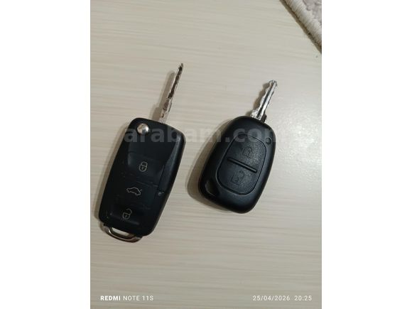 TOFAŞ PARASINA KLİMALI CLİO MOTORLU DACİA