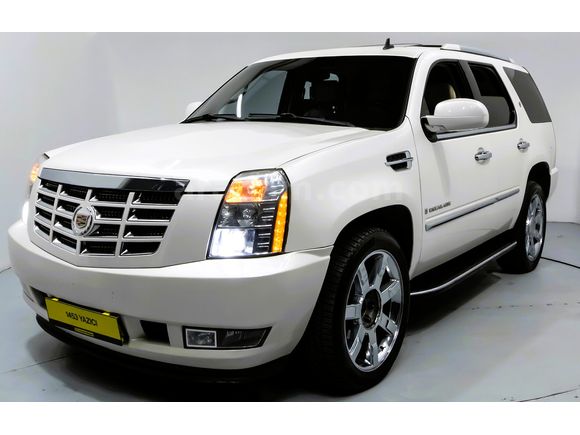 ORJİNAL 204 BİN MİL'DE CADİLLAC ESCALADE TR'NİN EN UYGUNU ACİL SATILIK