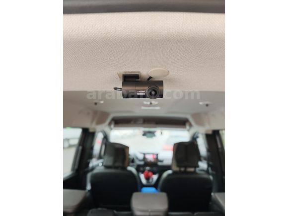 Sahibinden Renault Kangoo Multix 1.5 BluedCi Iconic 2025 Model