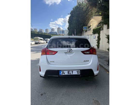 Sahibinden Toyota Auris 1.4 D-4D Active 2013 Model 