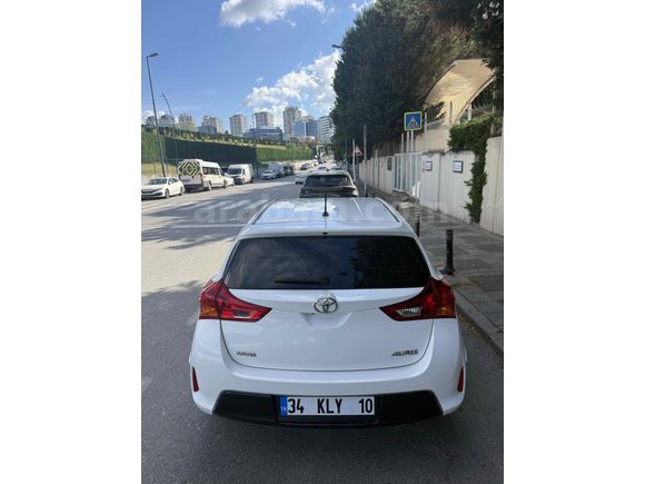 Sahibinden Toyota Auris 1.4 D-4D Active 2013 Model 