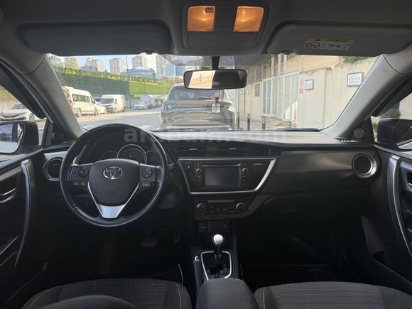 Sahibinden Toyota Auris 1.4 D-4D Active 2013 Model 