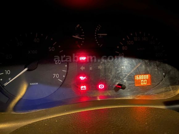 Sahibinden Renault Clio 1.4 RNA 2000 Model 
