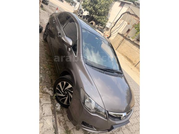 Sahibinden Honda Civic 1.6i VTEC Dream 2010 Model 