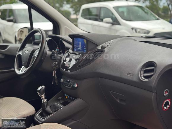 BİLGİN OTO 2020 MODEL FORD COURİER 1.5 TİTANİUM PLUS 30 BİN KM