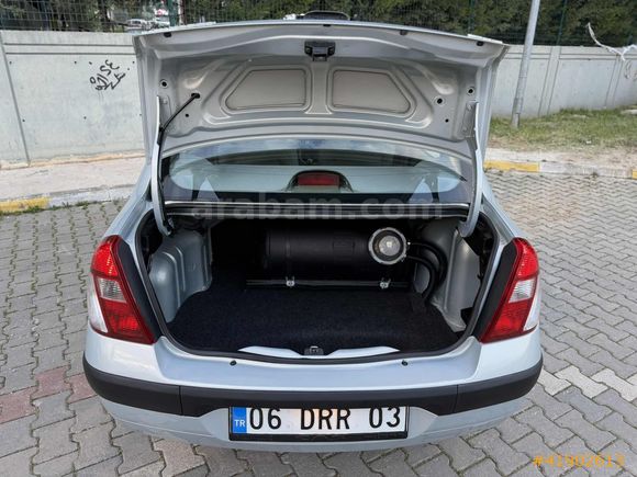 2004 HATASIZ BOYASIZ RENAULT CLİO 1.4 _KLİMALI_ LPG'Lİ 1. SINIF