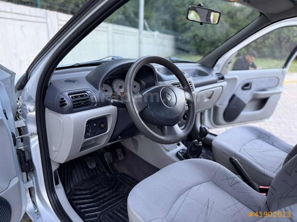 2004 HATASIZ BOYASIZ RENAULT CLİO 1.4 _KLİMALI_ LPG'Lİ 1. SINIF