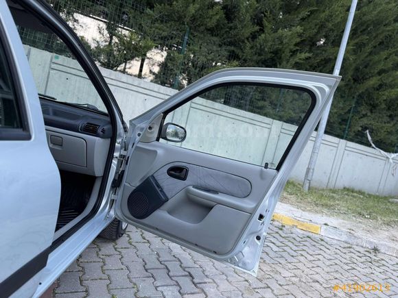 2004 HATASIZ BOYASIZ RENAULT CLİO 1.4 _KLİMALI_ LPG'Lİ 1. SINIF