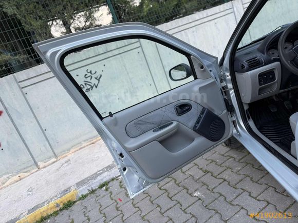 2004 HATASIZ BOYASIZ RENAULT CLİO 1.4 _KLİMALI_ LPG'Lİ 1. SINIF