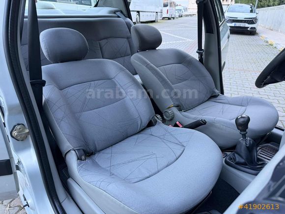 2004 HATASIZ BOYASIZ RENAULT CLİO 1.4 _KLİMALI_ LPG'Lİ 1. SINIF
