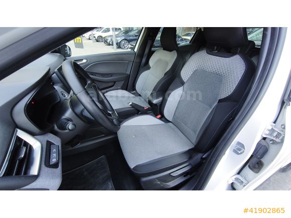 TÜRE'DEN 2024 RENAULT CLİO EVOLUTİON GSR2'Lİ %20 FATURALI