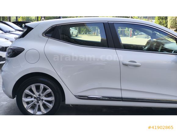 TÜRE'DEN 2024 RENAULT CLİO EVOLUTİON GSR2'Lİ %20 FATURALI