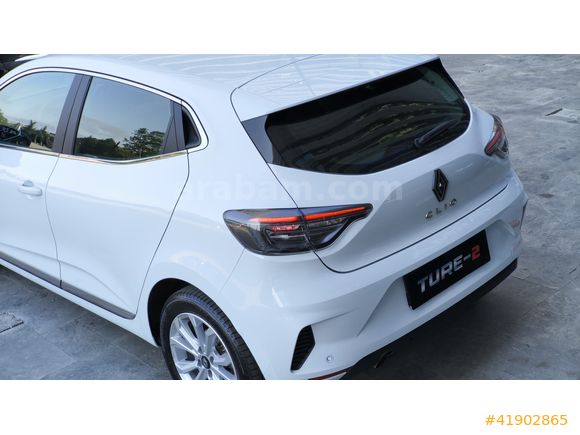 TÜRE'DEN 2024 RENAULT CLİO EVOLUTİON GSR2'Lİ %20 FATURALI