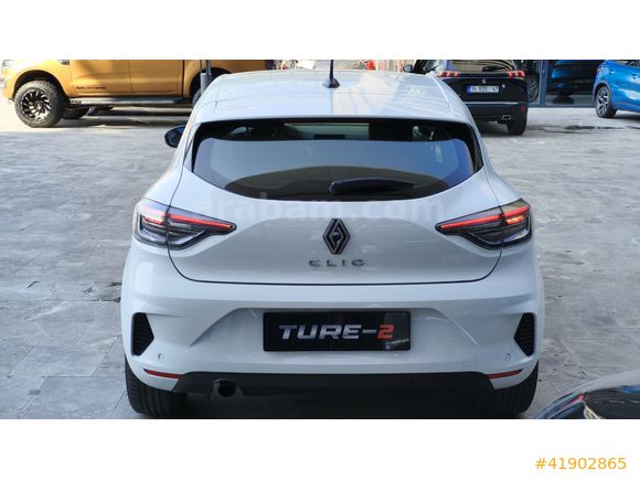 TÜRE'DEN 2024 RENAULT CLİO EVOLUTİON GSR2'Lİ %20 FATURALI