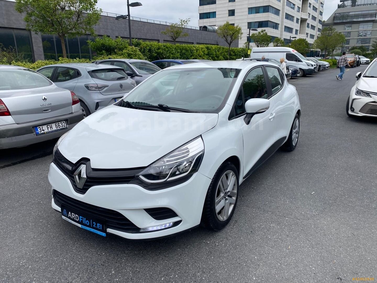 Galeriden Renault Clio 1.5 dCi Joy 2018 Model İstanbul 200.187 km Beyaz 2