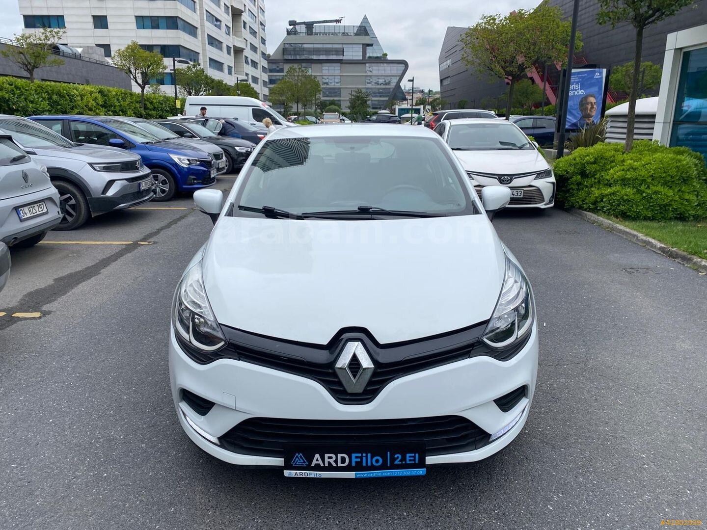 Galeriden Renault Clio 1.5 dCi Joy 2018 Model İstanbul 200.187 km Beyaz 1