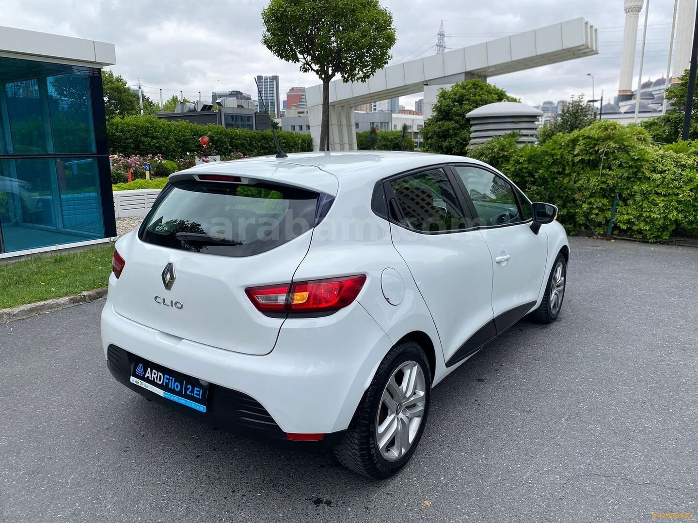 Galeriden Renault Clio 1.5 dCi Joy 2017 Model İstanbul 187.293 km Beyaz 6