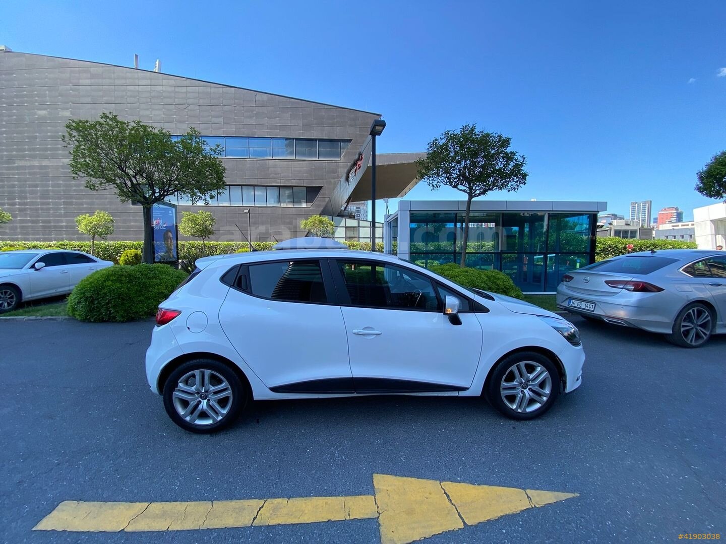 Galeriden Renault Clio 1.5 dCi Joy 2018 Model İstanbul 188.456 km Beyaz 7