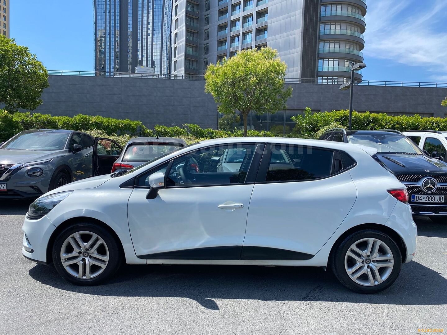 Galeriden Renault Clio 1.5 dCi Joy 2018 Model İstanbul 188.456 km Beyaz 3