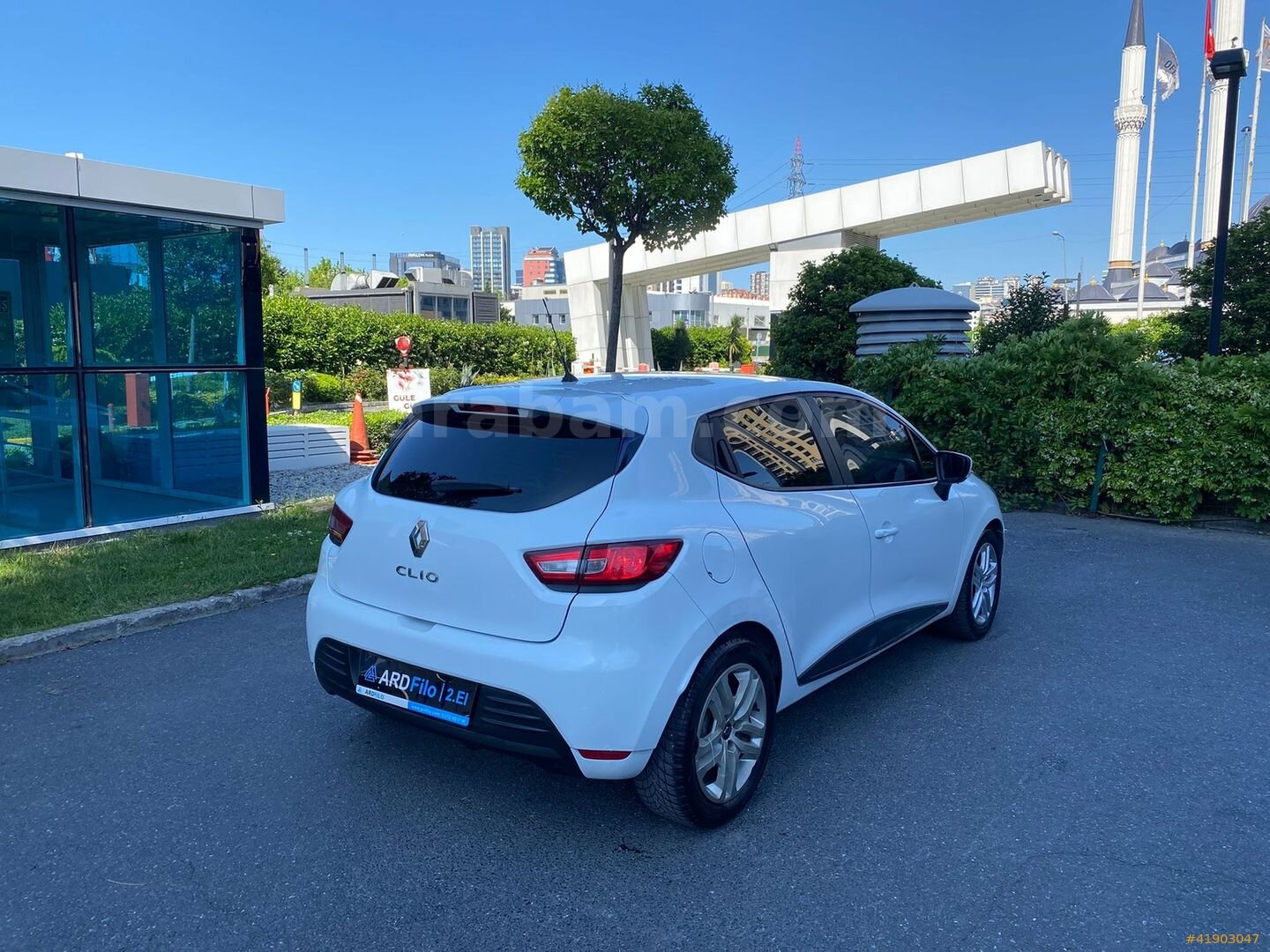 Galeriden Renault Clio 1.5 dCi Joy 2019 Model İstanbul 202.579 km Beyaz 5