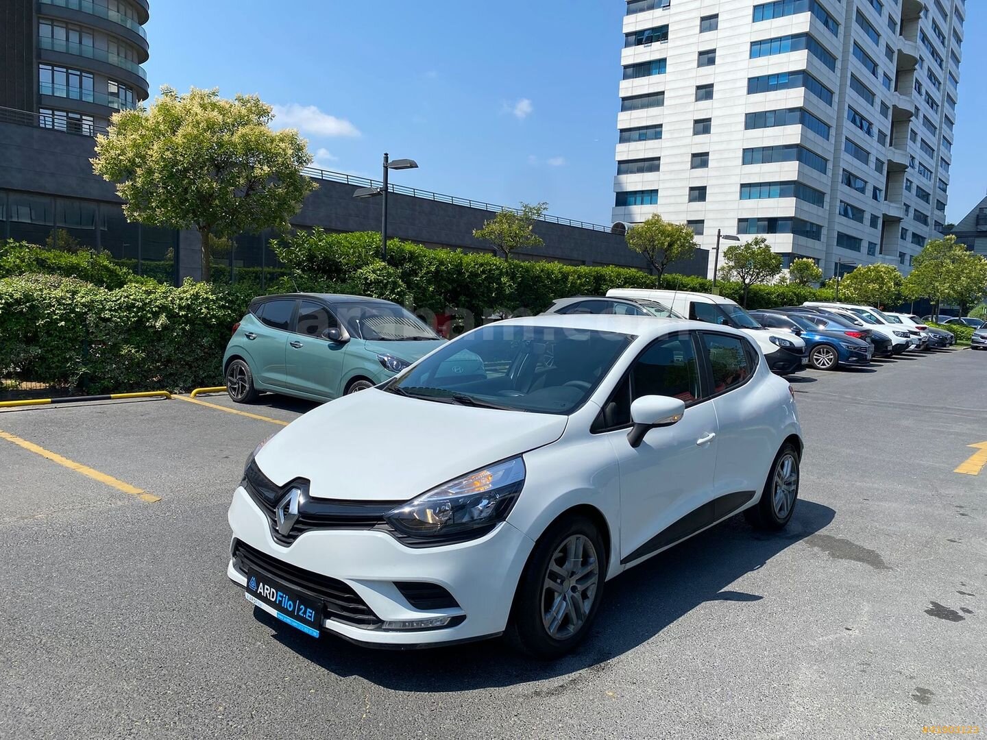 Galeriden Renault Clio 1.5 dCi Joy 2018 Model İstanbul 194.896 km Beyaz 2