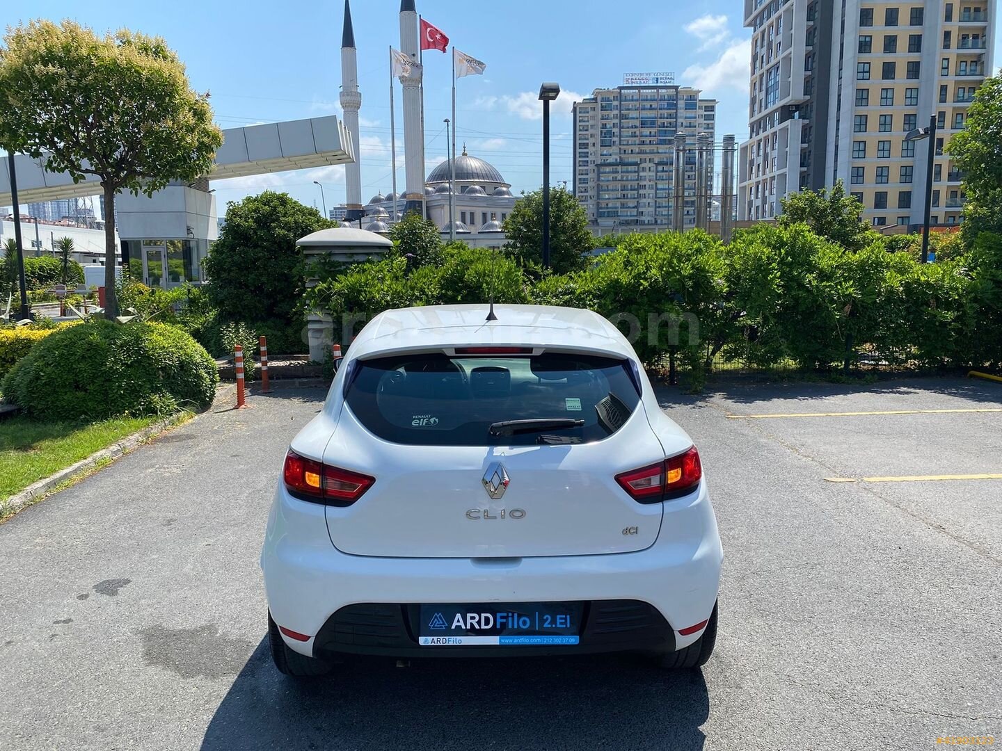 Galeriden Renault Clio 1.5 dCi Joy 2018 Model İstanbul 194.896 km Beyaz 5