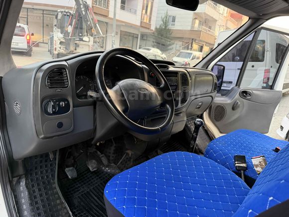 Galeriden Ford Transit 280 S 2004 Model Batman