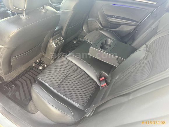 2018 MODEL// 162000.km// DEĞİŞENSİZ TRAMERSİZ/ İCON MEGANE 4