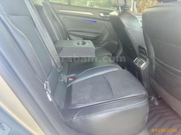 2018 MODEL// 162000.km// DEĞİŞENSİZ TRAMERSİZ/ İCON MEGANE 4