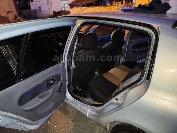 Sahibinden Renault Clio 1.4 RTA 2001 Model