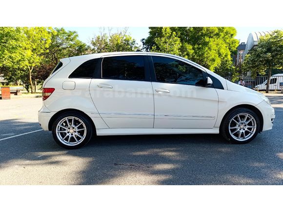 Sahibinden Mercedes - Benz B 150 Boyut 2009 Model