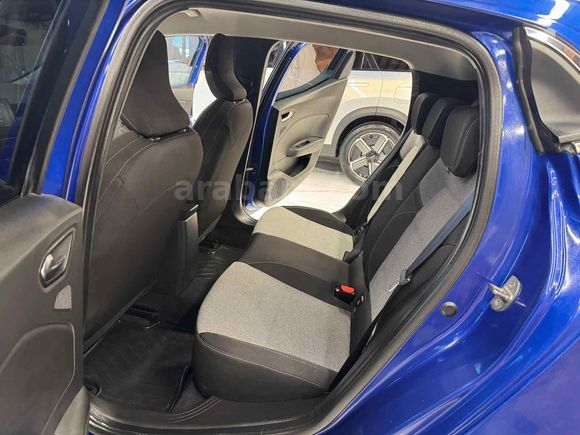 POLAT' 2024MODEL 1.0 TCE RENAULT CLİO EVOLUTİON 15 DK KREDİ İLE