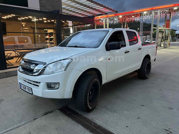  Isuzu D-Max 2.5 4x2 2017 Model  131.500 km de