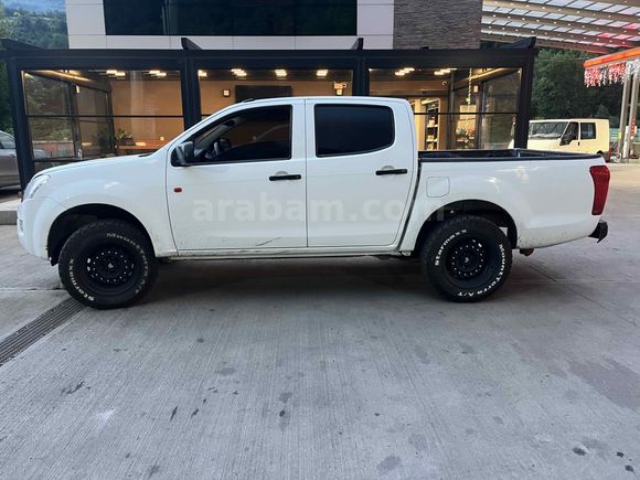  Isuzu D-Max 2.5 4x2 2017 Model  131.500 km de
