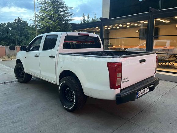  Isuzu D-Max 2.5 4x2 2017 Model  131.500 km de