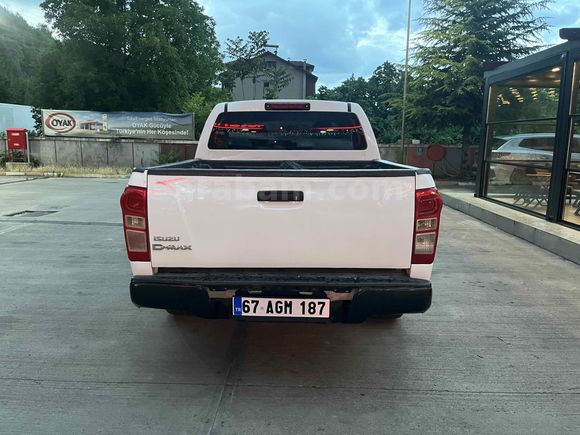  Isuzu D-Max 2.5 4x2 2017 Model  131.500 km de