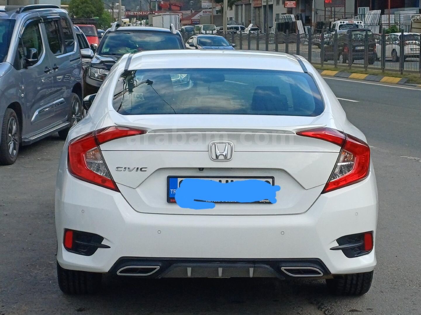 Sahibinden Honda Civic 1.6i VTEC Elegance 2019 Model Trabzon 76.700 km Beyaz 4