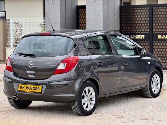 HATASIZ BOYASIZ OPEL CORSA SADECE 84 BİN KM’DE