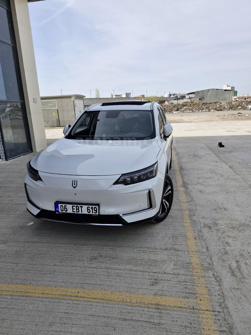Sahibinden Skywell ET5 Legend 2023 Model Ankara 56.000 km Beyaz 1