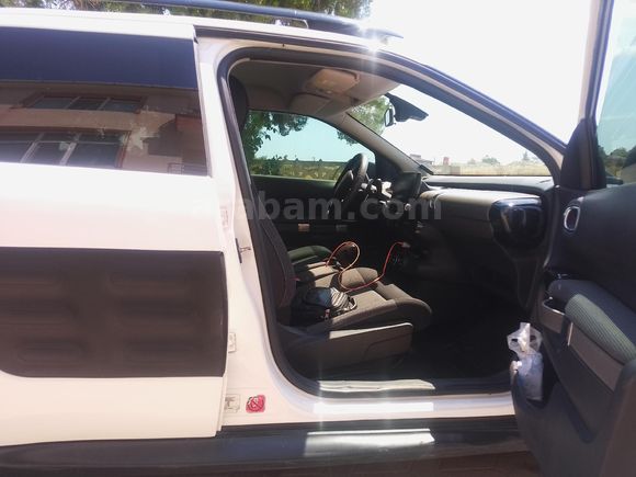 Sahibinden Citroen C4 Cactus 1.6 e-HDi Shine 2015 Model