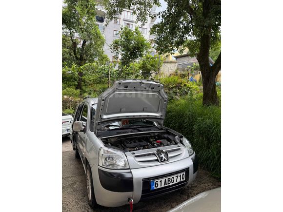 Sahibinden Peugeot Partner 1.9 D 2004 Model 