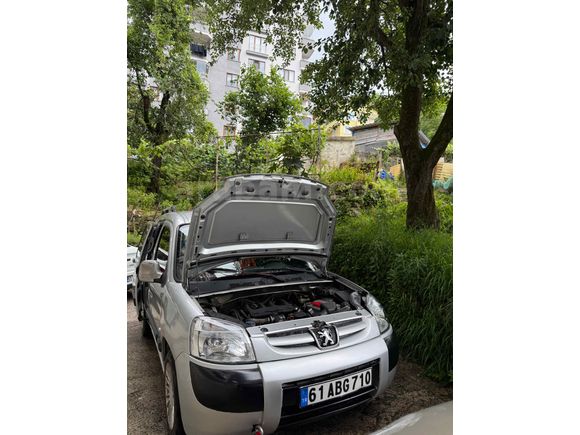 Sahibinden Peugeot Partner 1.9 D 2004 Model 