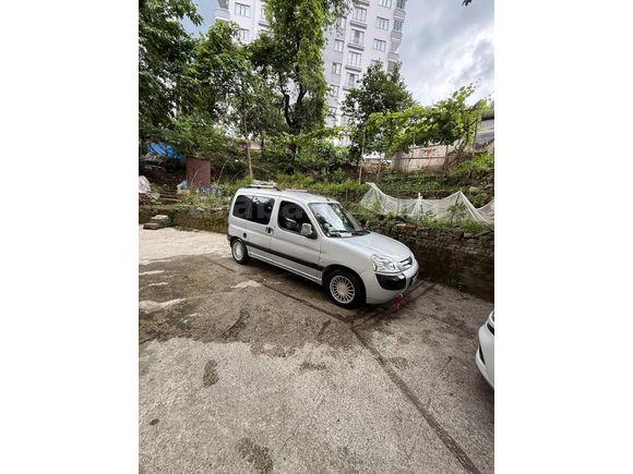 Sahibinden Peugeot Partner 1.9 D 2004 Model 