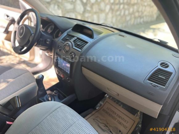 2009 RENAULT MEGANE 1,6 16V EXPRESSİON 110HP 201,000KM