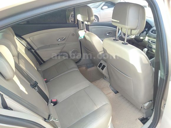 Sahibinden Renault Fluence 1.6 Privilege 2010 Model