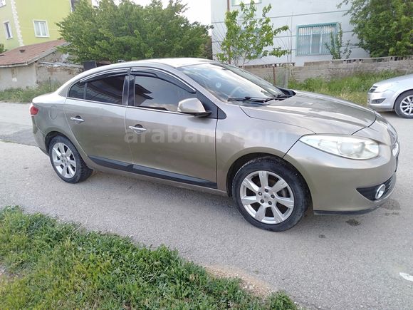 Sahibinden Renault Fluence 1.6 Privilege 2010 Model