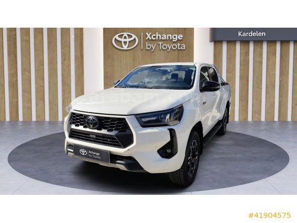 KARDELEN PLAZA TOYOTA HILUX 2025 4X2 OTOMATİK 32.000KM BOYASIZ
