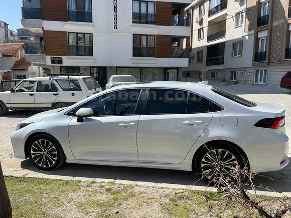 Sahibinden Toyota Corolla 1.5 Flame X-Pack 2024 Model 