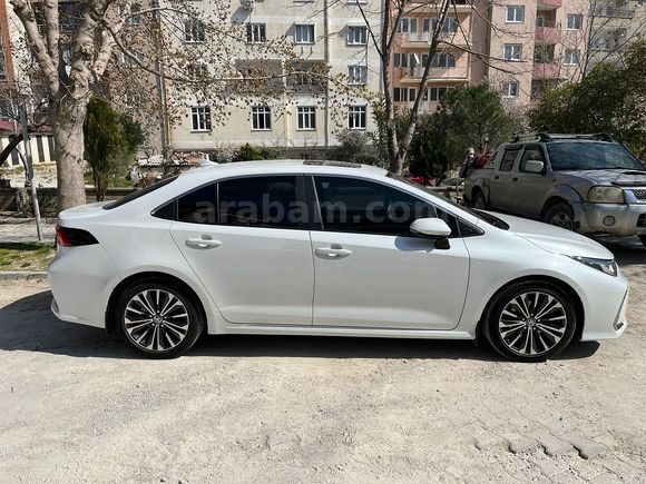 Sahibinden Toyota Corolla 1.5 Flame X-Pack 2024 Model 