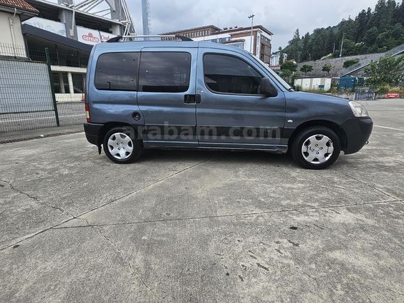 Galeriden Citroen Berlingo 1.9 D 2006 Model Rize